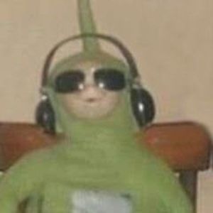 Meet your Posher, Ella